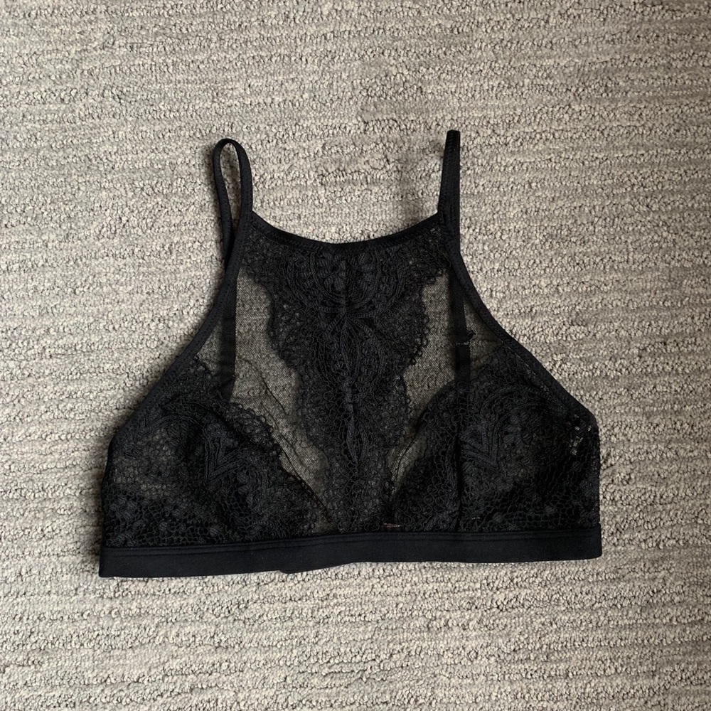 NWT Victoria’s Secret Lace Bralette